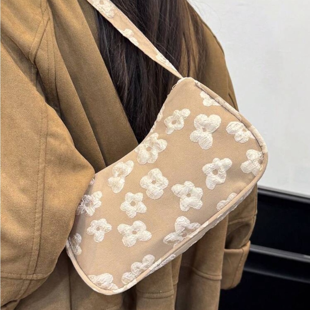 ⚠️Clearance Elegant Lightweight Luxury Beige Floral Women's Bag - Picture 4 of 9